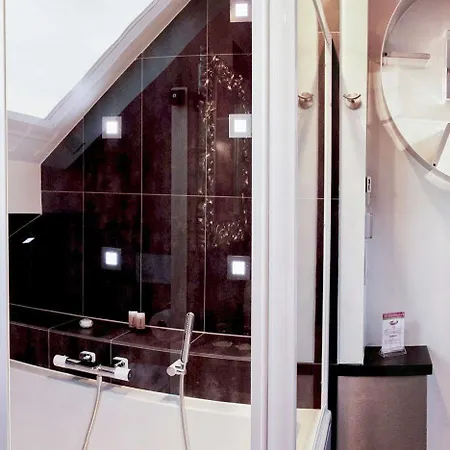 3h Marais Hotel 3*
